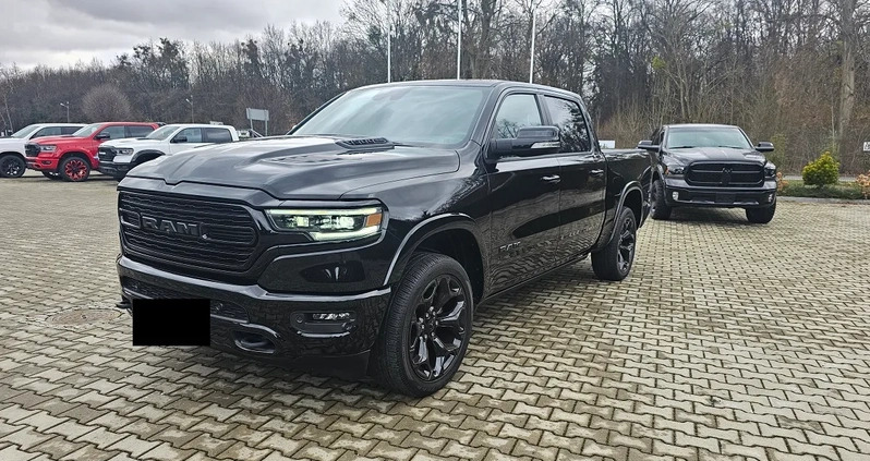 Dodge RAM cena 329000 przebieg: 64000, rok produkcji 2021 z Korfantów małe 704